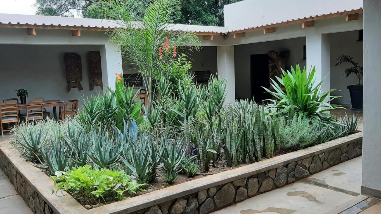 Mitengo House Lilongüe Exterior foto